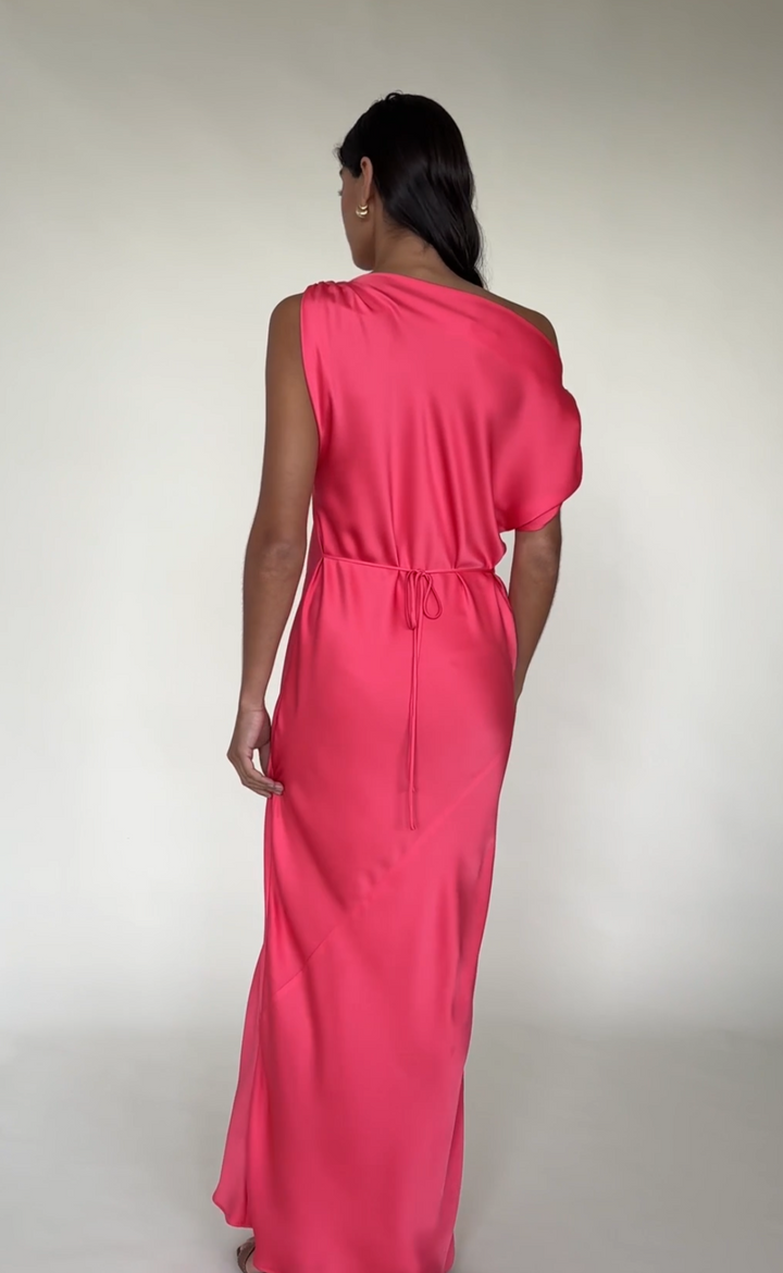 Tilt Dress (Rosie) - First Date Rentals