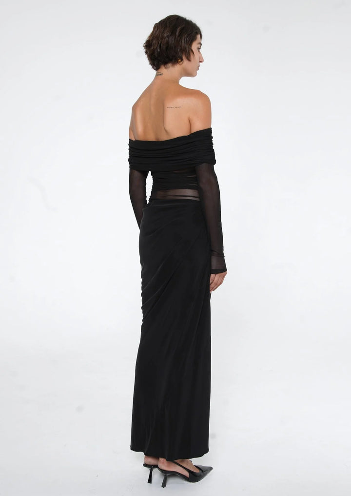 Yasmin Off-Shoulder Maxi Dress (Black) - First Date Rentals