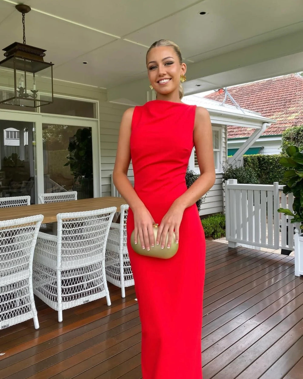 Verona Gown (Red) - First Date Rentals