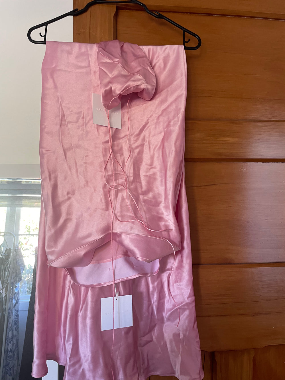 Tiffany Set (Pink) FOR SALE - First Date Rentals