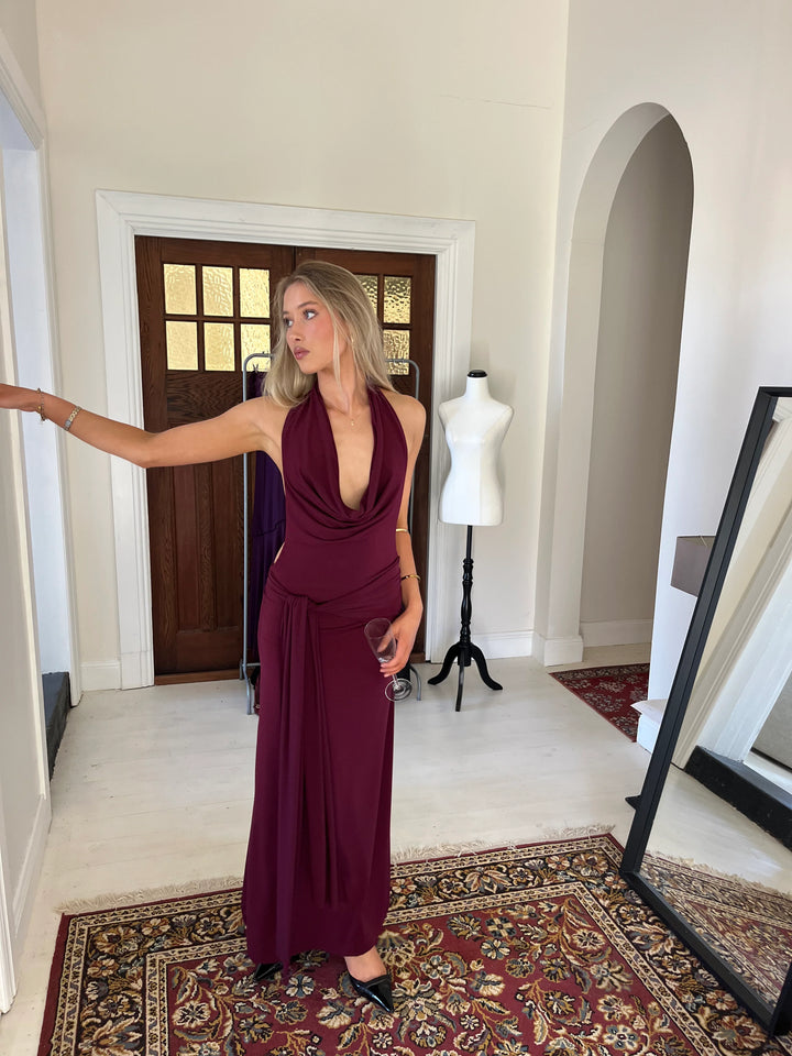 Nadia Dress (Burgundy) - First Date Rentals
