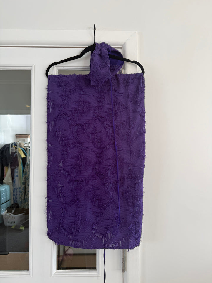 Issi Set FOR SALE