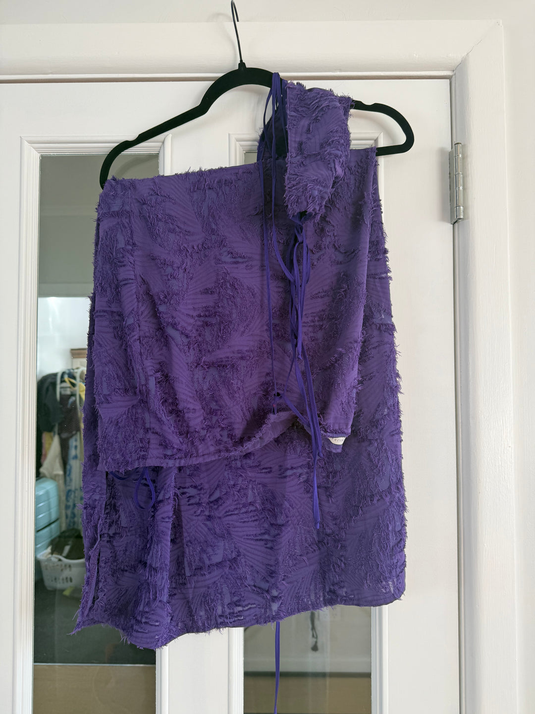 Issi Set FOR SALE