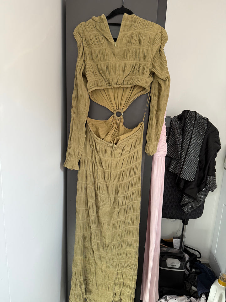 MIRELLA RING DRESS FOR SALE - First Date Rentals