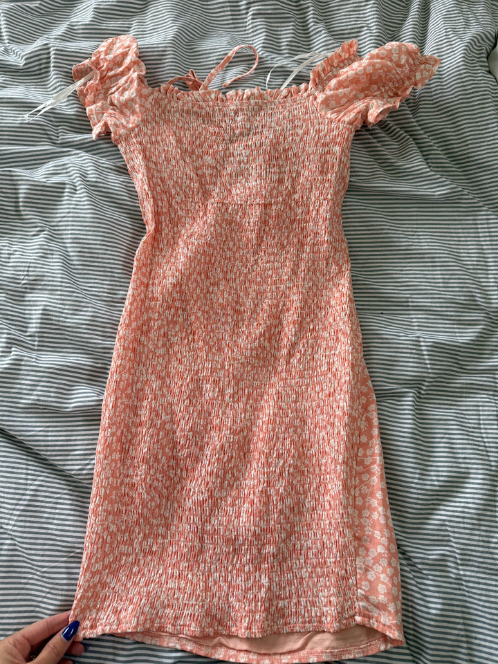 Peach Ruffle Dress FOR SALE - First Date Rentals