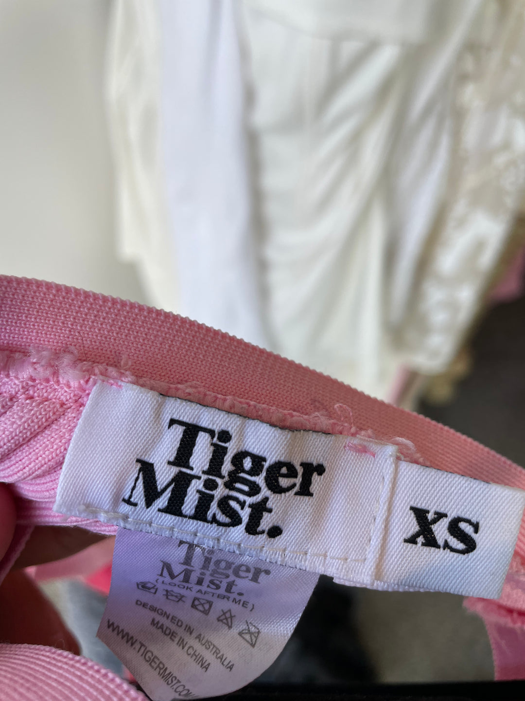 Sylvia Set Pink FOR SALE - First Date Rentals