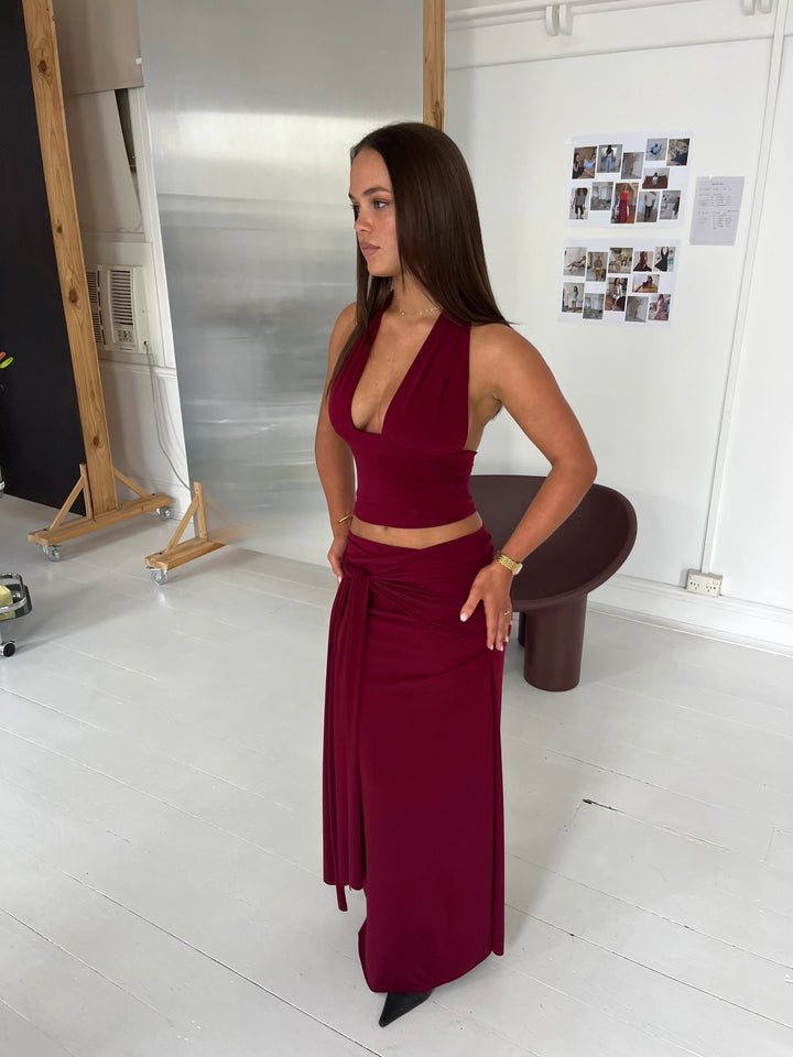 Sofia Set (Burgundy) - First Date Rentals