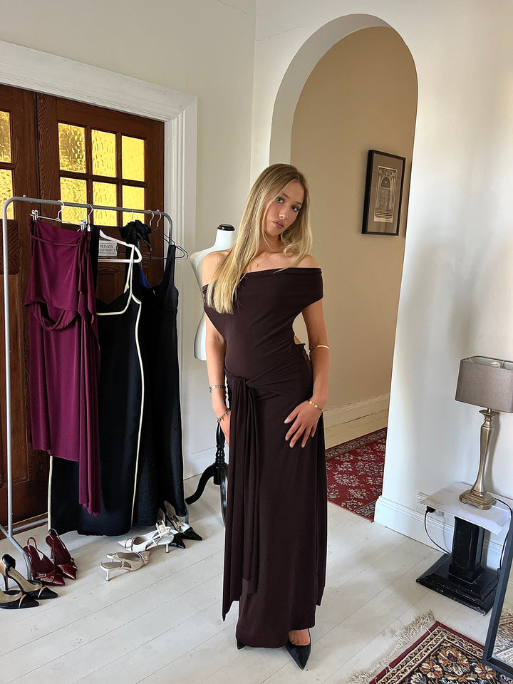 Nadia Dress (Brown) - First Date Rentals