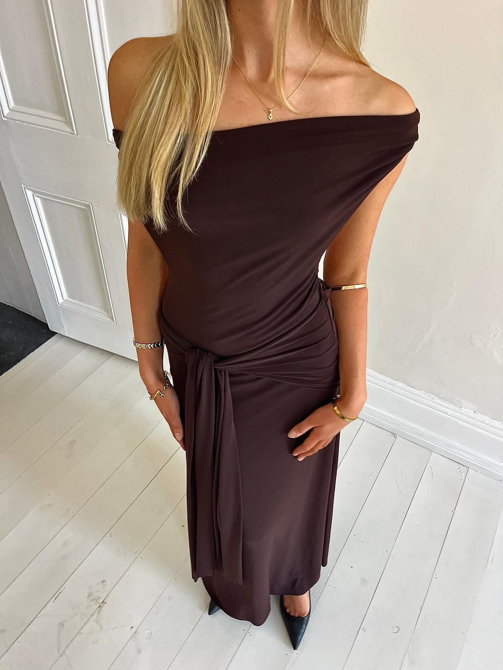Nadia Dress (Brown) - First Date Rentals