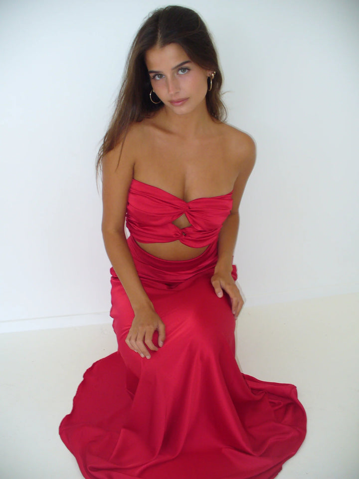 Inka Gown (Wine) - First Date Rentals