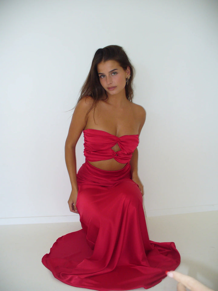 Inka Gown (Wine) - First Date Rentals