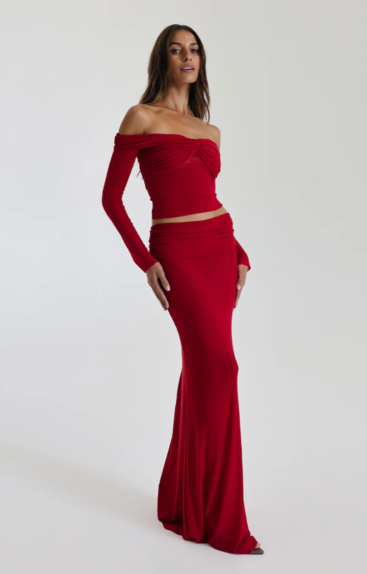 Charlotte Set (Cherry) - First Date Rentals