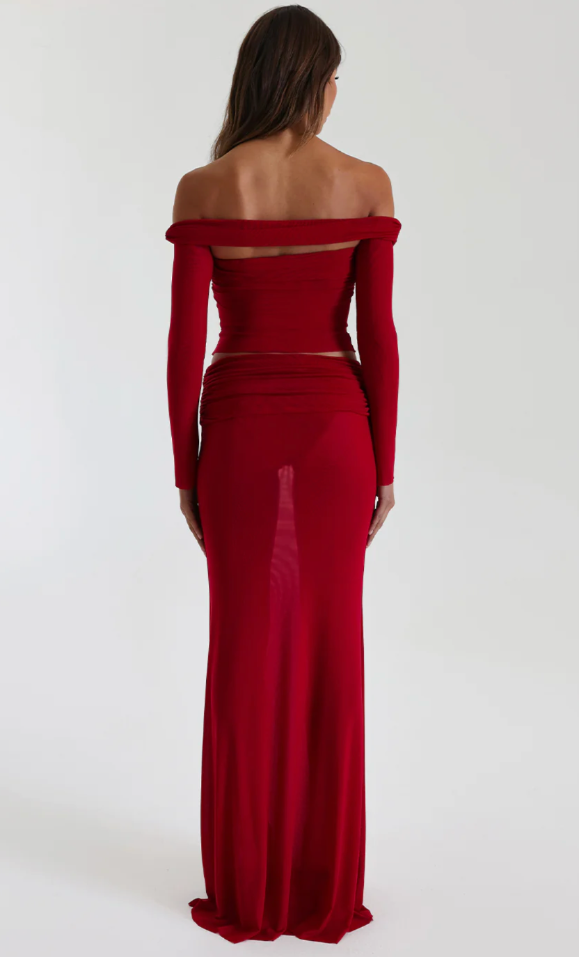 Charlotte Set (Cherry) - First Date Rentals