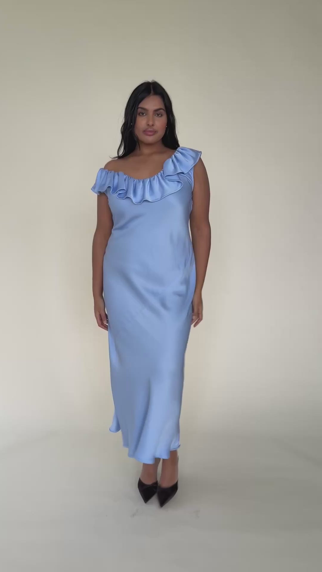 HAZEL RUFFLE DRESS (Serenity)