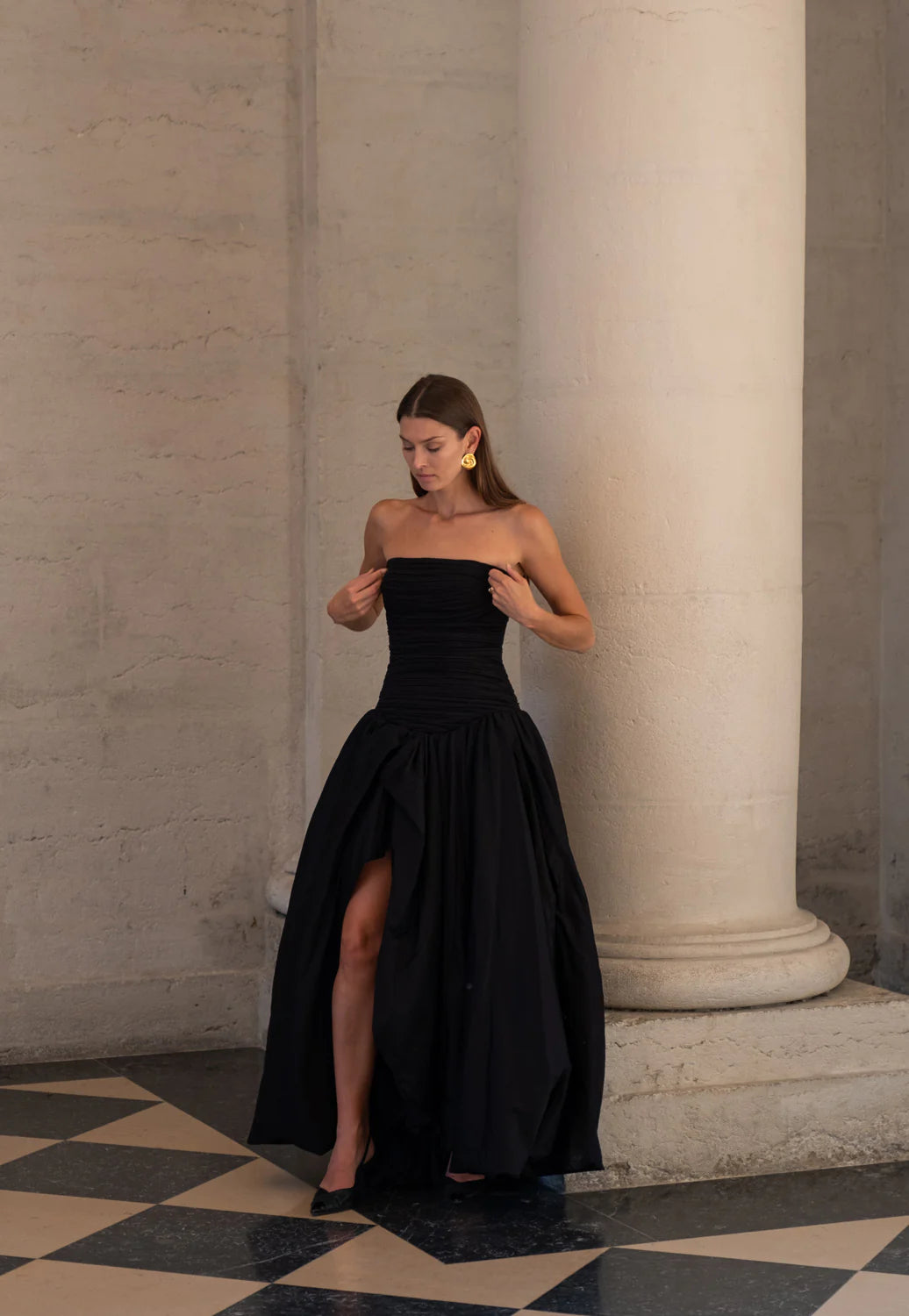 Violette Bubble Hem Maxi Dress (Black) - First Date Rentals