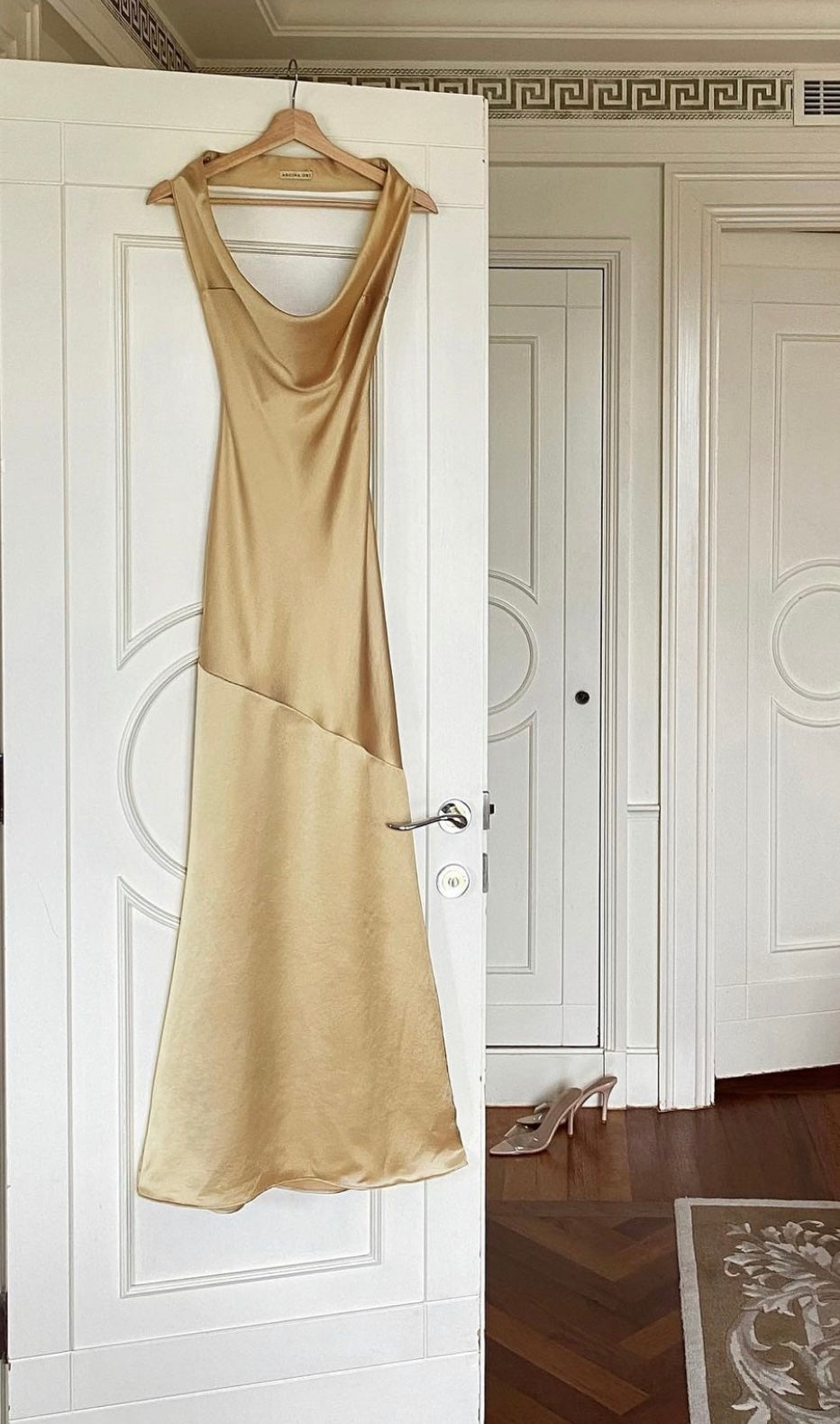 Daniella Maxi (Gold) - First Date Rentals Daniella Maxi (Gold) - First Date Rentals