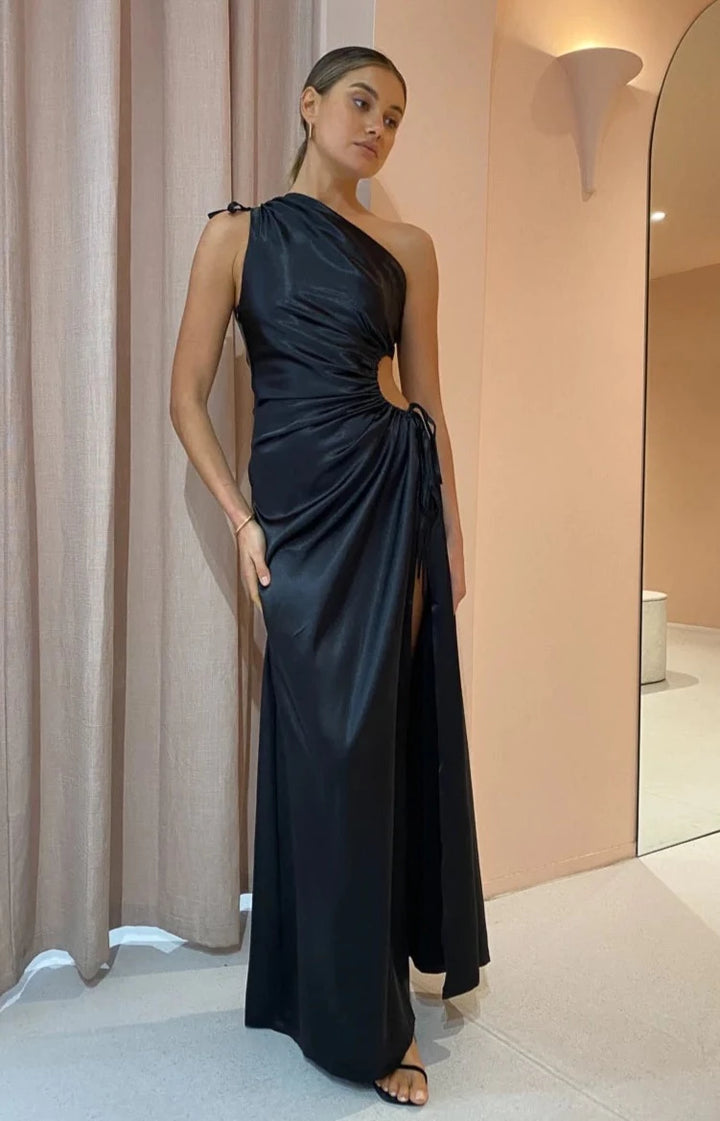 NOUR BLACK MAXI DRESS - First Date Rentals