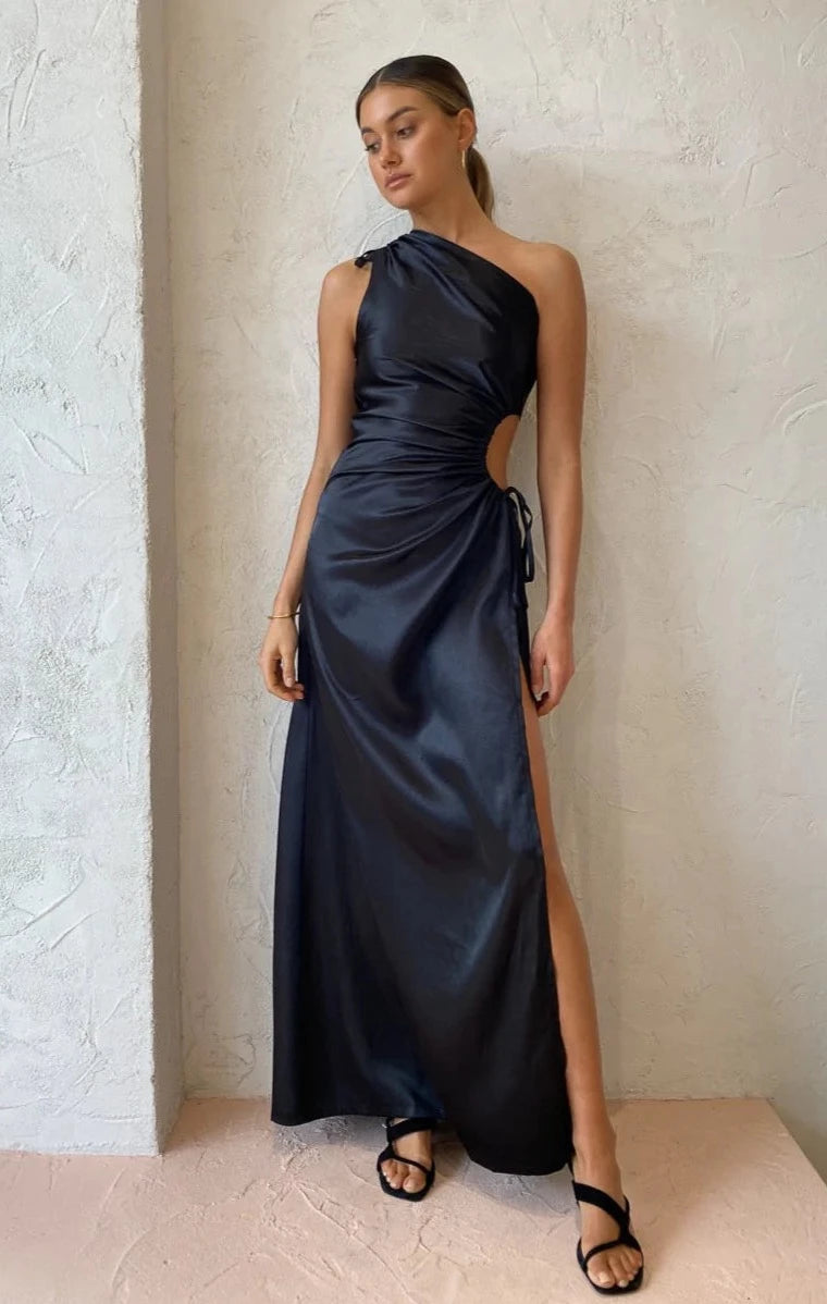 NOUR BLACK MAXI DRESS - First Date Rentals