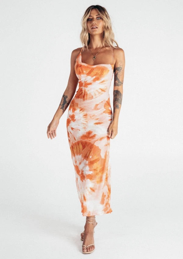Ava Midi Dress - First Date Rentals