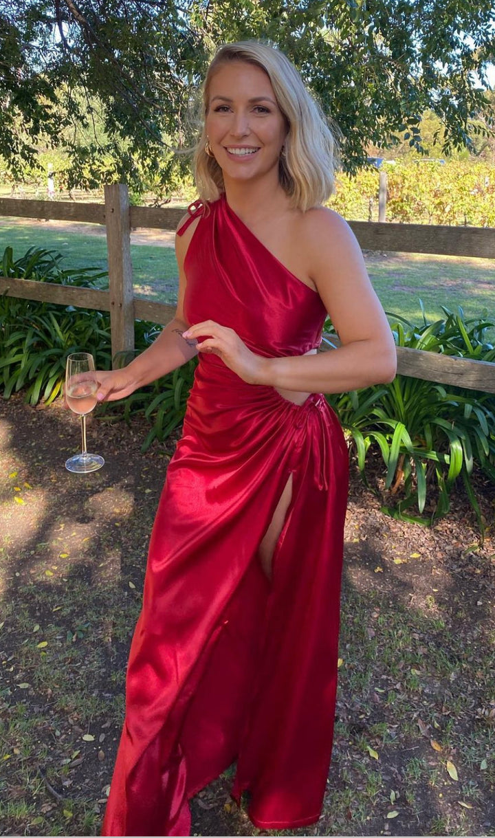 NOUR SCARLETT RED MAXI DRESS - First Date Rentals