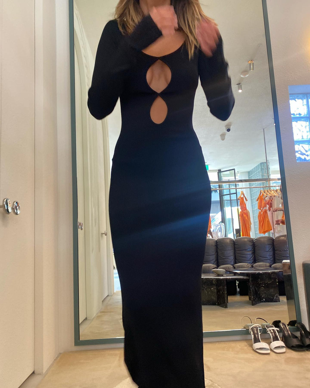 Petit Palace Midi (Black) - First Date Rentals